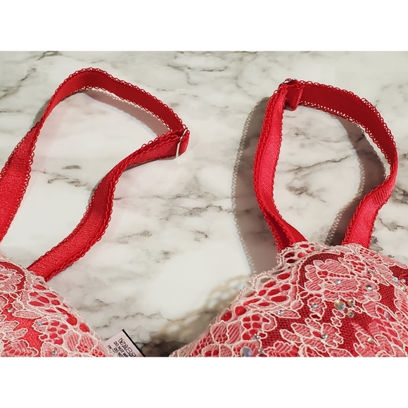 Victoria's Secret Dream Angels Pushup Bra - Picture 7 of 8